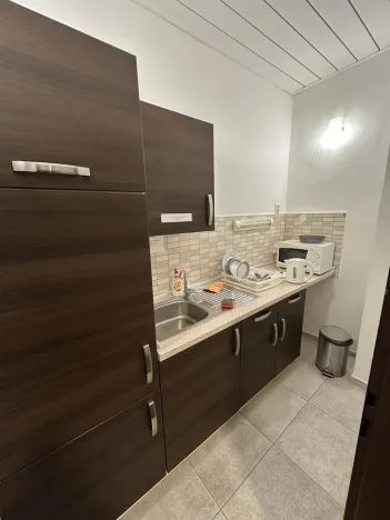 Pronájem kanceláře, Praha - Holešovice, Přístavní, 28 m2