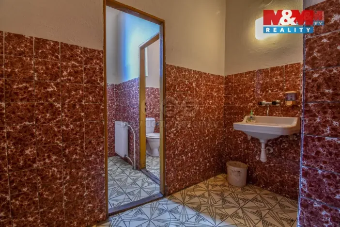 Prodej činžovního domu, Bílovec - Lubojaty, 500 m2