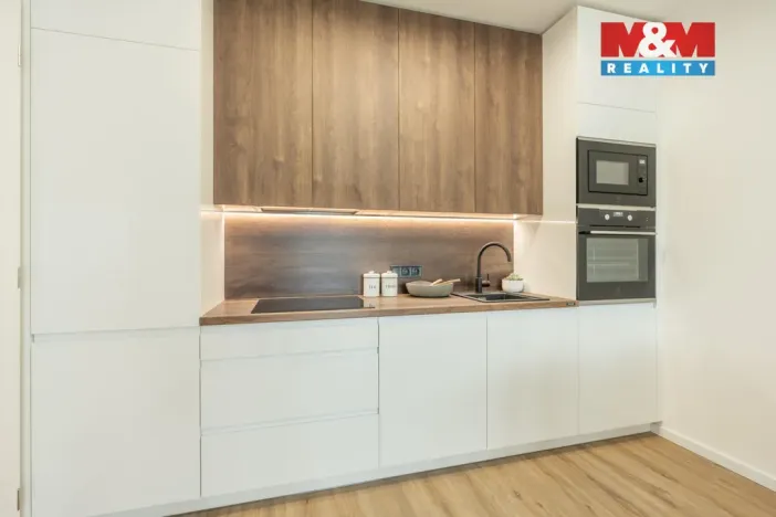 Prodej bytu 1+kk, Kladno - Dubí, Ke křížku, 51 m2