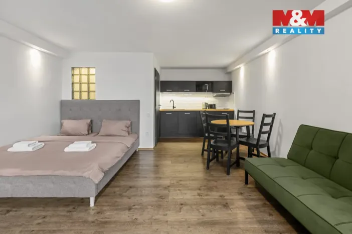 Prodej rodinného domu, Benecko - Horní Štěpanice, 180 m2