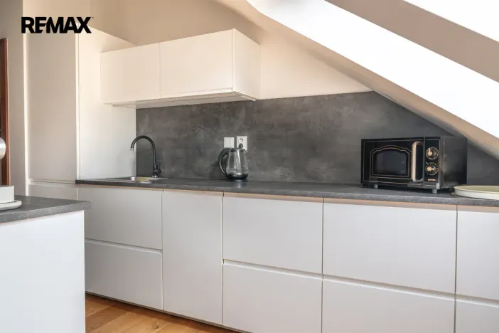 Pronájem bytu 3+kk, Praha - Nové Město, Masarykovo nábřeží, 130 m2