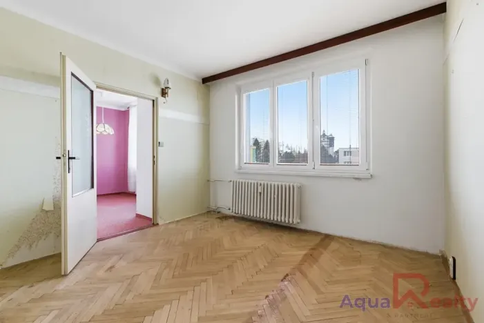 Prodej bytu 3+1, Karlovy Vary, Východní, 68 m2