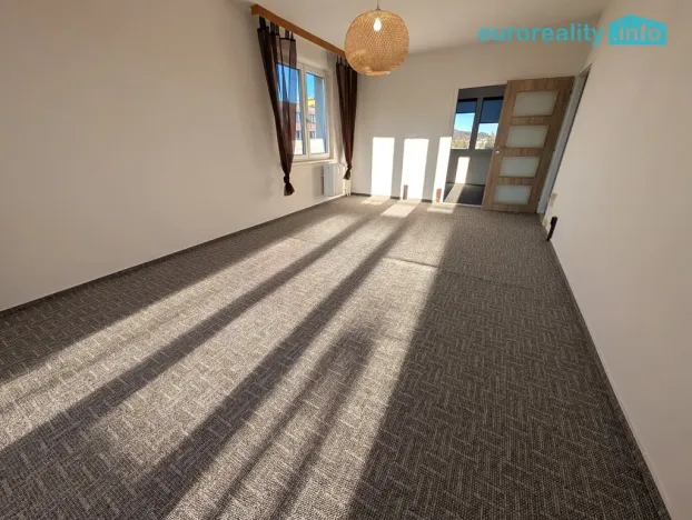 Pronájem bytu 3+1, Plzeň, Družby, 71 m2