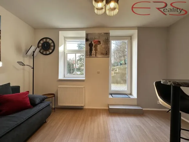 Pronájem bytu 1+kk, Jablonec nad Nisou, U Jeslí, 28 m2