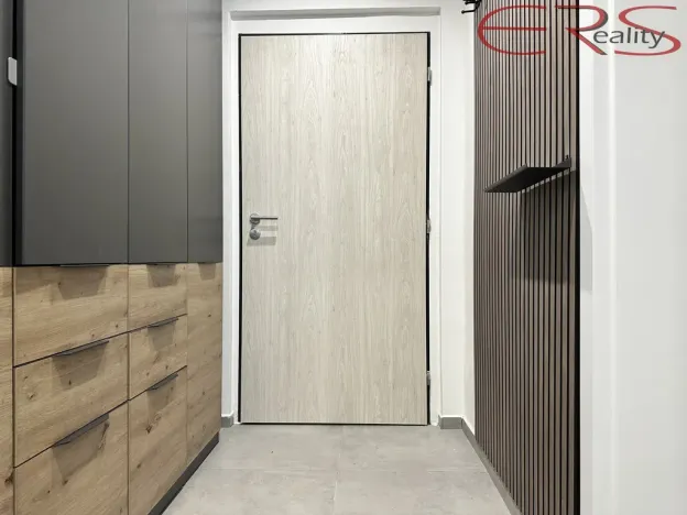 Pronájem bytu 1+kk, Jablonec nad Nisou, U Jeslí, 28 m2