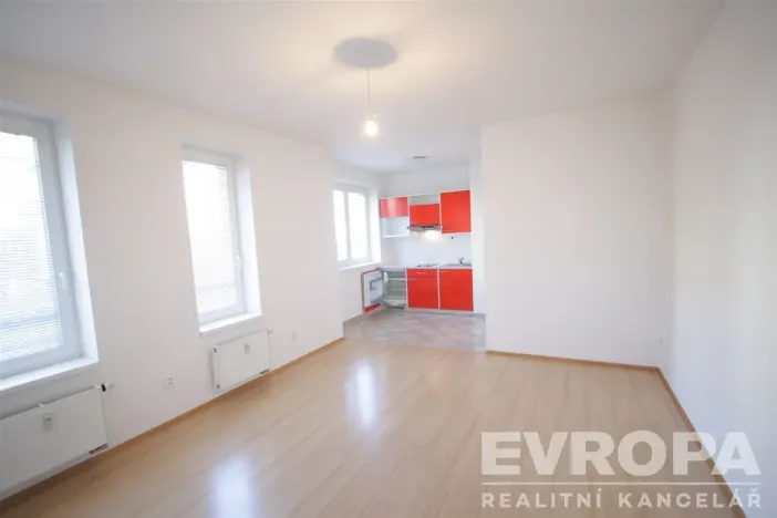 Prodej bytu 1+kk, Praha - Košíře, Plzeňská, 28 m2