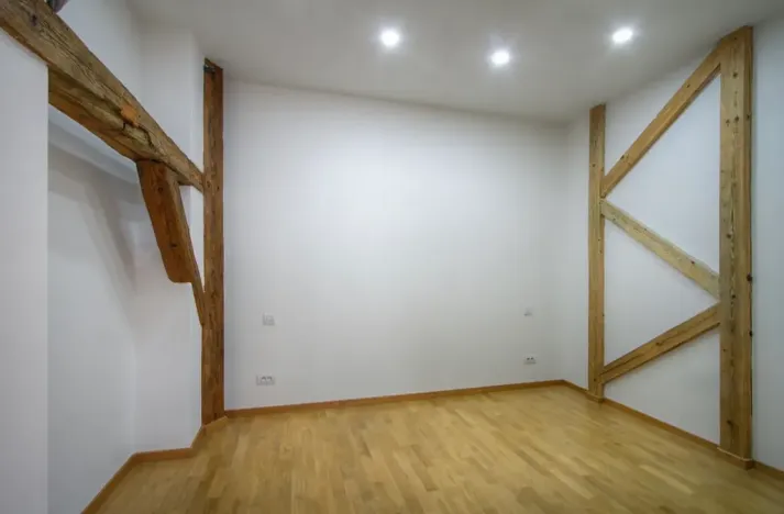 Pronájem bytu 1+1, Praha - Karlín, Sokolovská, 65 m2