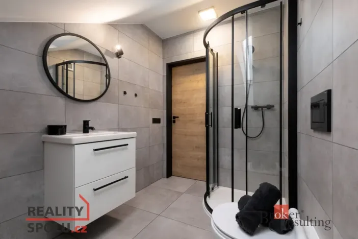 Prodej bytu 2+kk, Opava - Předměstí, Olomoucká, 65 m2