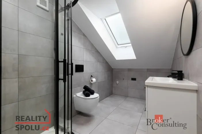 Prodej bytu 2+kk, Opava - Předměstí, Olomoucká, 65 m2