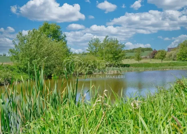 Prodej pozemku pro bydlení, Ratměřice, 5569 m2