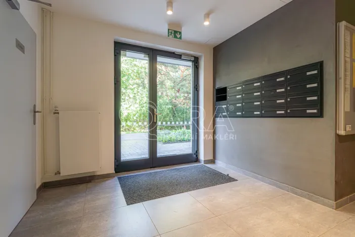 Pronájem bytu 2+kk, Praha, Azzoniho, 51 m2