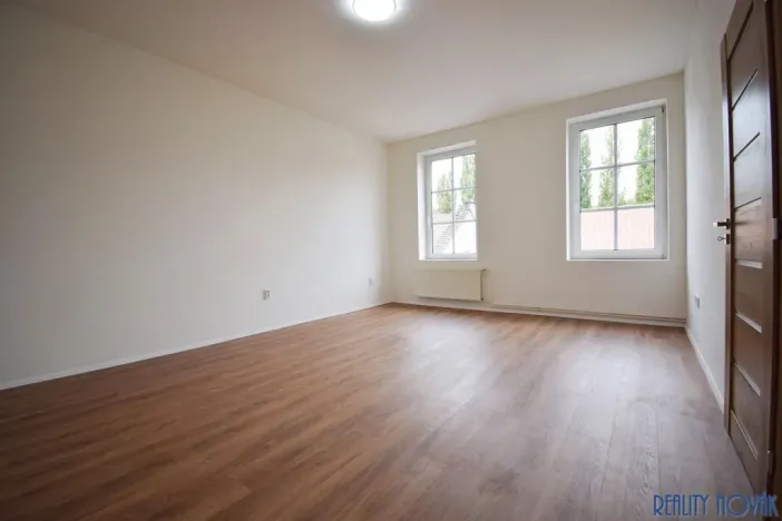 Pronájem bytu 2+kk, Ústí nad Labem - Krásné Březno, Drážďanská, 52 m2