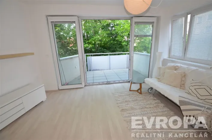 Pronájem atypického bytu, Praha - Hostivař, Na Plískavě, 47 m2