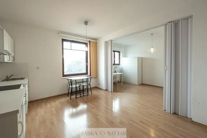 Pronájem bytu 1+kk, Praha - Košíře, Pod Klamovkou, 39 m2
