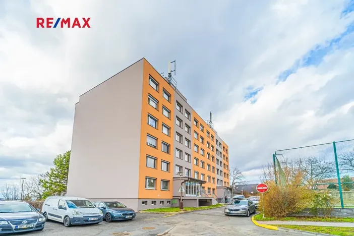 Prodej bytu 2+kk, Odolena Voda, Dolní náměstí, 43 m2