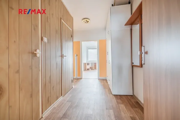 Prodej bytu 2+kk, Odolena Voda, Dolní náměstí, 43 m2