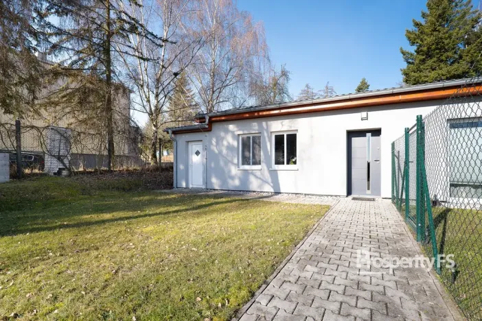 Pronájem bytu 2+1, Vinařice, 56 m2