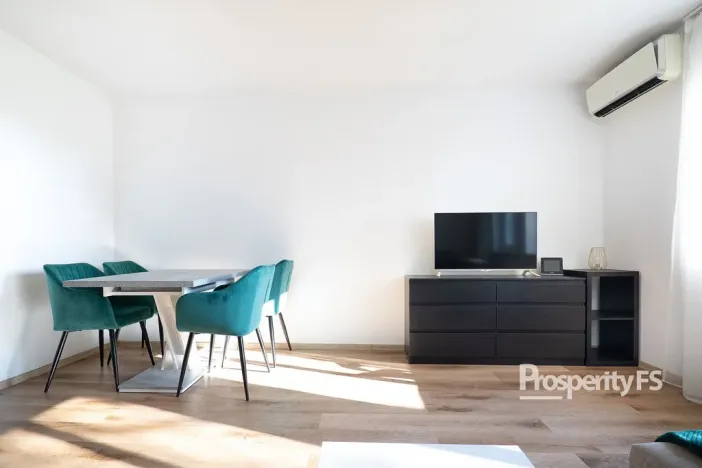 Pronájem bytu 2+1, Vinařice, 56 m2