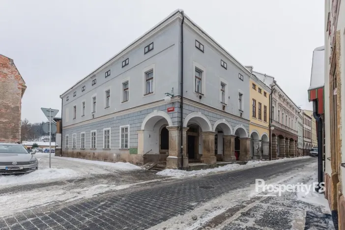 Prodej bytu 1+1, Hostinné, Dolní brána, 28 m2