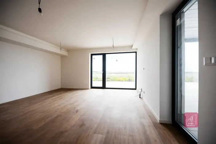 Prodej bytu 4+kk, Mokrá-Horákov, 125 m2