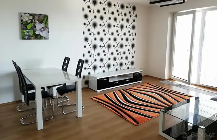 Pronájem bytu 2+kk, Olomouc, Jeremiášova, 57 m2