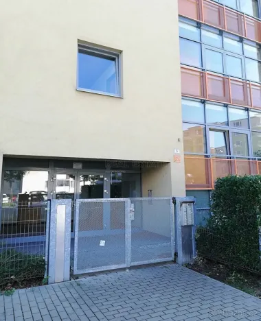 Pronájem bytu 2+kk, Olomouc, Jeremiášova, 57 m2