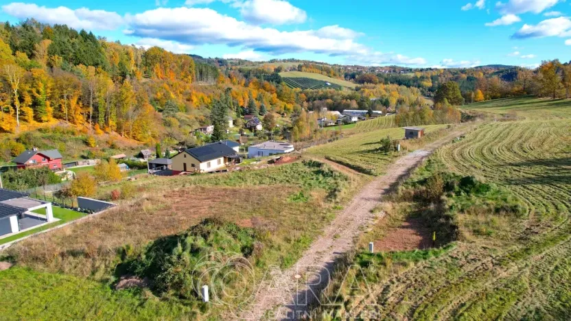Prodej pozemku pro bydlení, Náchod, V Kalhotách, 873 m2