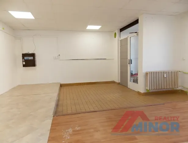 Pronájem obchodního prostoru, Slaný, Vikova, 101 m2