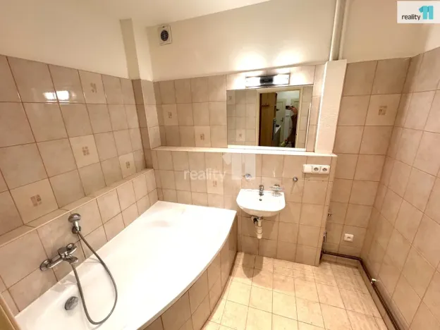 Pronájem bytu 2+kk, Praha - Vinohrady, Kouřimská, 49 m2