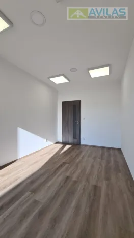 Pronájem kanceláře, Týnec nad Sázavou, Višňová, 13 m2