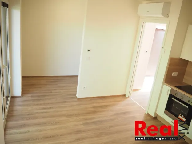 Pronájem bytu 1+kk, Brno - Přízřenice, Moravanská, 36 m2