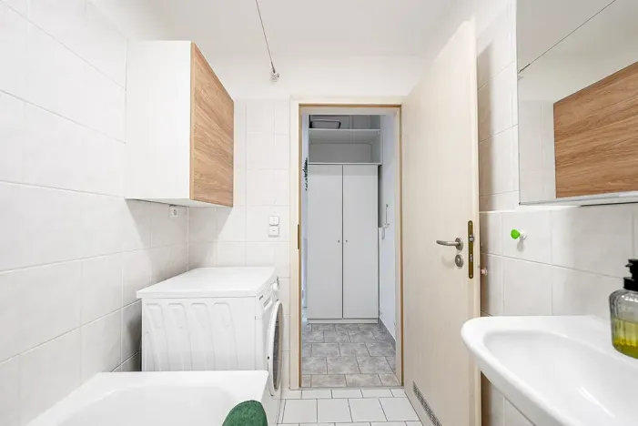 Pronájem bytu 1+kk, Praha - Hlubočepy, Chlupáčova, 29 m2