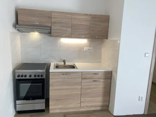 Pronájem bytu 2+kk, Liberec, Vackova, 44 m2