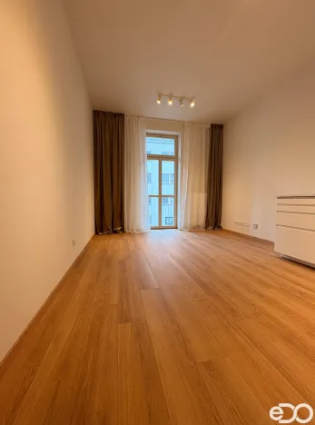 Pronájem bytu 2+kk, Praha, Plzeňská, 45 m2