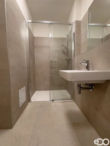 Pronájem bytu 2+kk, Praha, Plzeňská, 45 m2