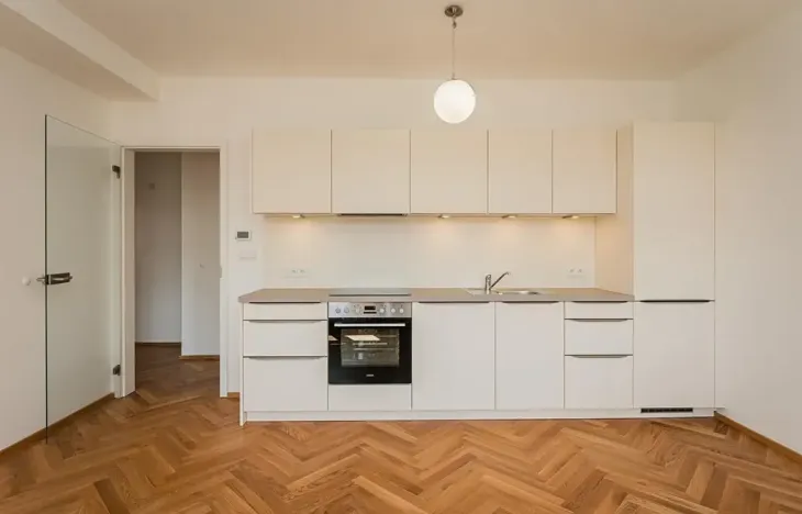 Pronájem bytu 2+kk, Praha - Žižkov, Seifertova, 41 m2