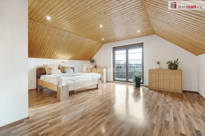 Prodej rodinného domu, Úvaly, 215 m2