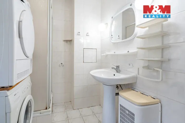 Prodej bytu 3+1, České Budějovice - České Budějovice 3, Neplachova, 70 m2