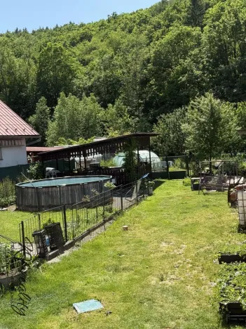 Prodej rodinného domu, Dešná, 232 m2