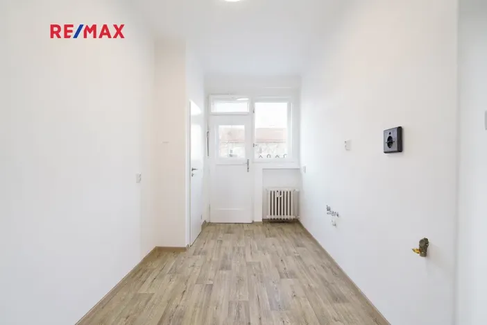 Prodej bytu 3+1, Praha - Strašnice, U kombinátu, 77 m2