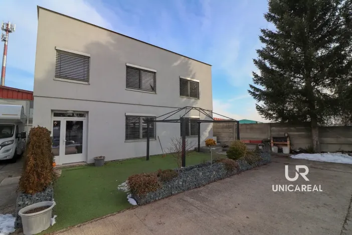 Pronájem obchodního prostoru, Moravany, Modřická, 167 m2