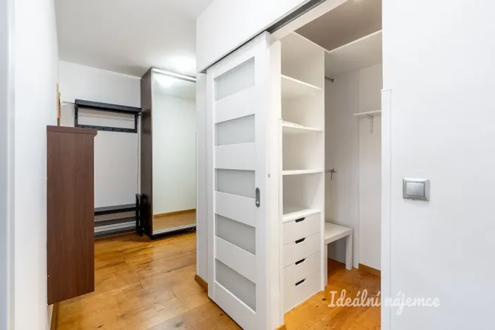 Pronájem bytu 3+kk, Praha - Kbely, Vágnerova, 61 m2