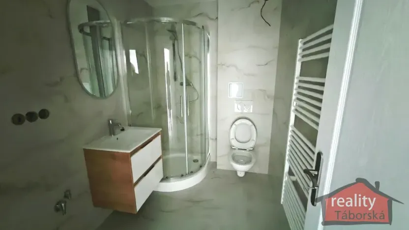 Prodej bytu 2+kk, Nupaky, Nupacká, 42 m2