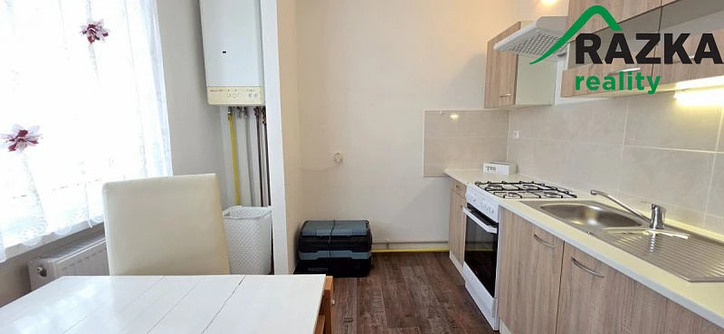 Pronájem bytu 2+1, Chodová Planá, sídliště Lučina, 64 m2