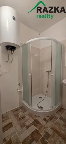 Pronájem bytu 2+1, Chodová Planá, sídliště Lučina, 64 m2