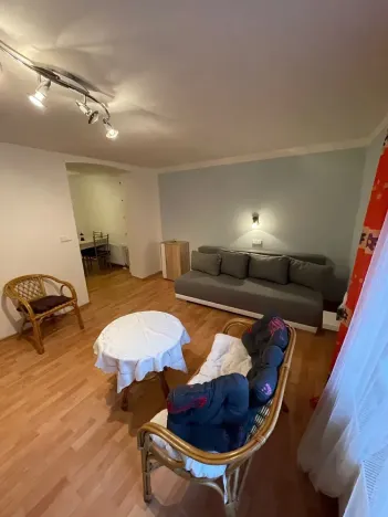 Pronájem bytu 1+kk, Třebotov, Karlštejnská, 30 m2
