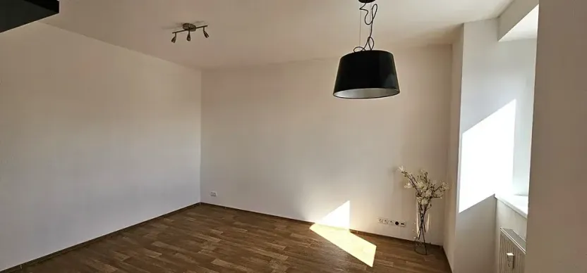 Pronájem bytu 1+kk, Brno, Tkalcovská, 32 m2