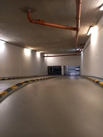 Pronájem garážového stání, Praha - Stodůlky, Laurinova, 15 m2