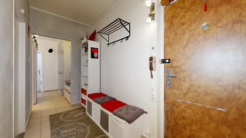 Prodej bytu 3+1, Praha - Hlubočepy, Lamačova, 63 m2