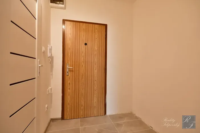 Pronájem bytu 1+kk, Ústí nad Labem, Obvodová, 31 m2